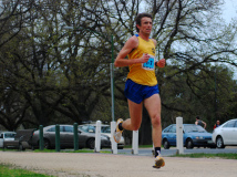Tan-Relays-2010_0635_3399x2537_6200310