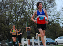 Tan-Relays-2010_0648_3366x2459_6200307